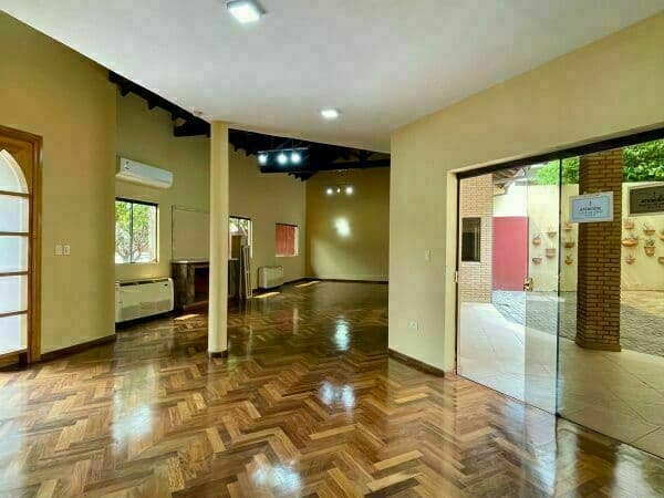 Casa de 3 dormitorios con piscina en asuncion sobre quesada, foto 2