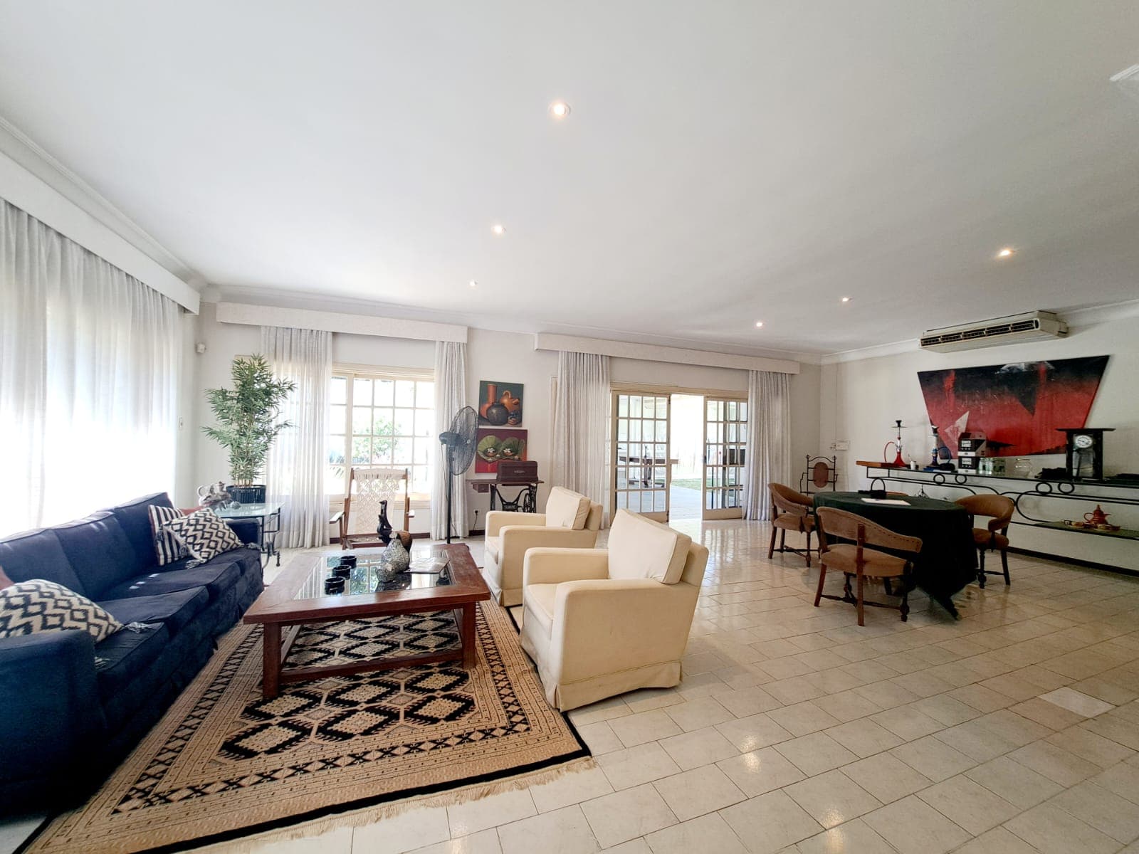 Residencia En Barrio Mburicao, Zona Embajada Americana, Mburuvicha Roga, foto 4