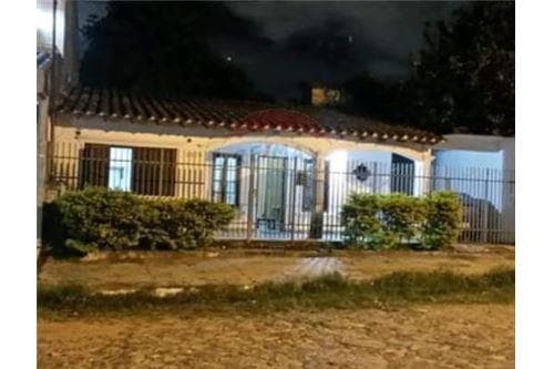Hermosa casa en Fernando de la Mora, foto 4