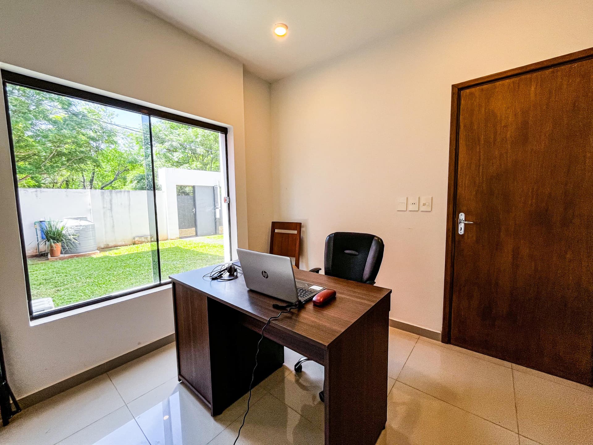 Amplia casa semi nueva en Luque - bº américa, foto 3
