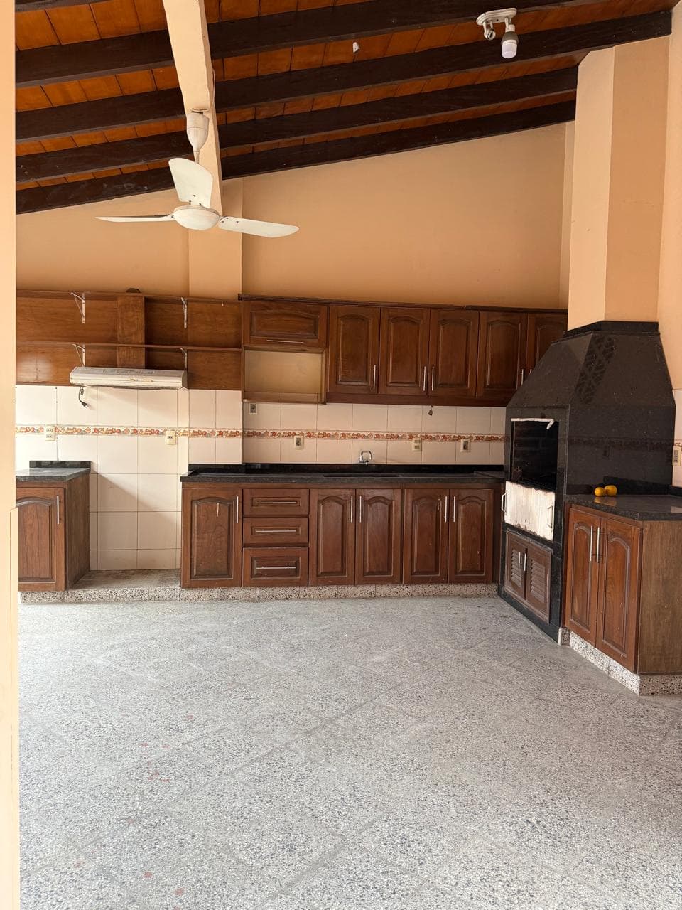 Alquilamos en San Lorenzo esta casa ubicada en el Barrio San Isidro, foto 3