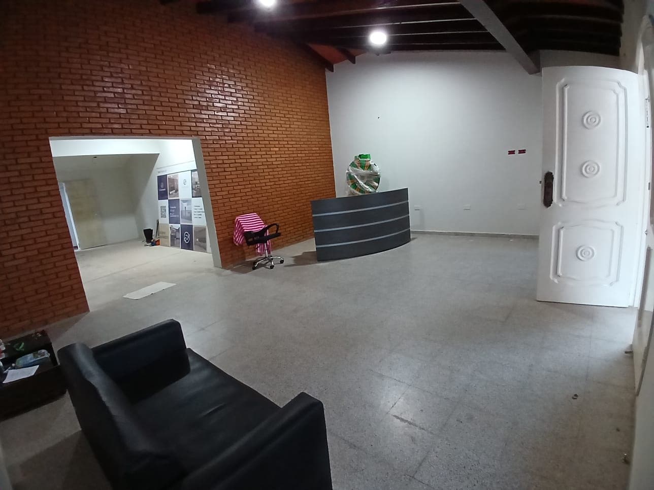Casa en Esquina para Oficina.Las Lomas Carmelitas Zona BCP, foto 2