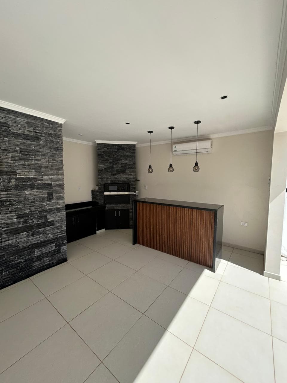 Hermosa casa en barrio Jara, foto 2