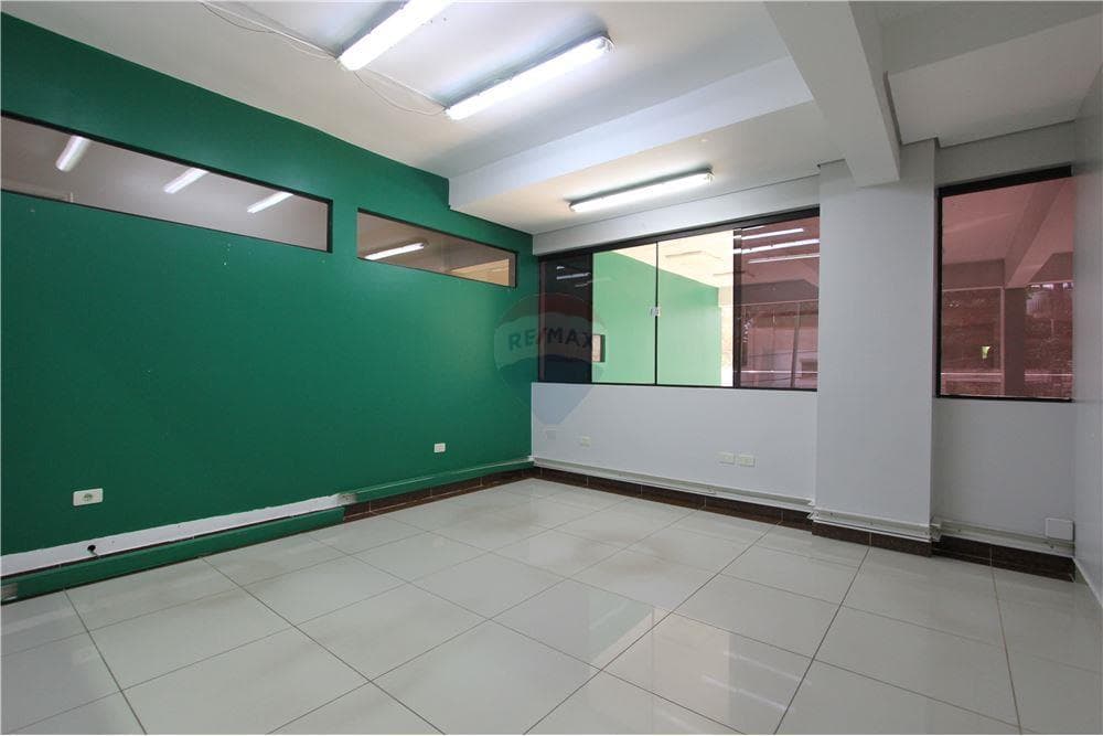 Edificio Corporativo / Comercial Con Ubicacion Estrategica, foto 4