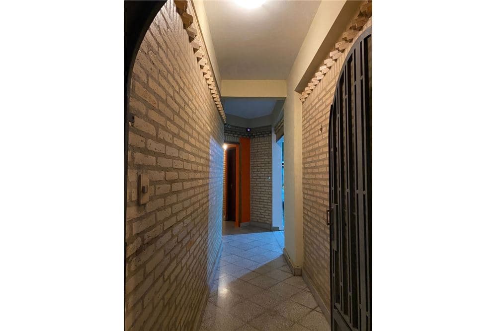 Edificio - Venta - Los Laureles, Paraguay, foto 3