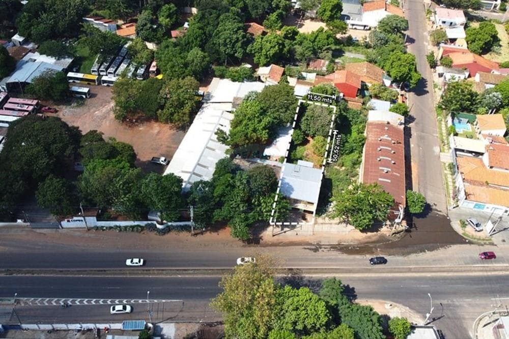 Terreno sobre Defensores