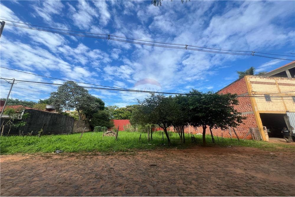 Vendo terreno en Luque laurelty