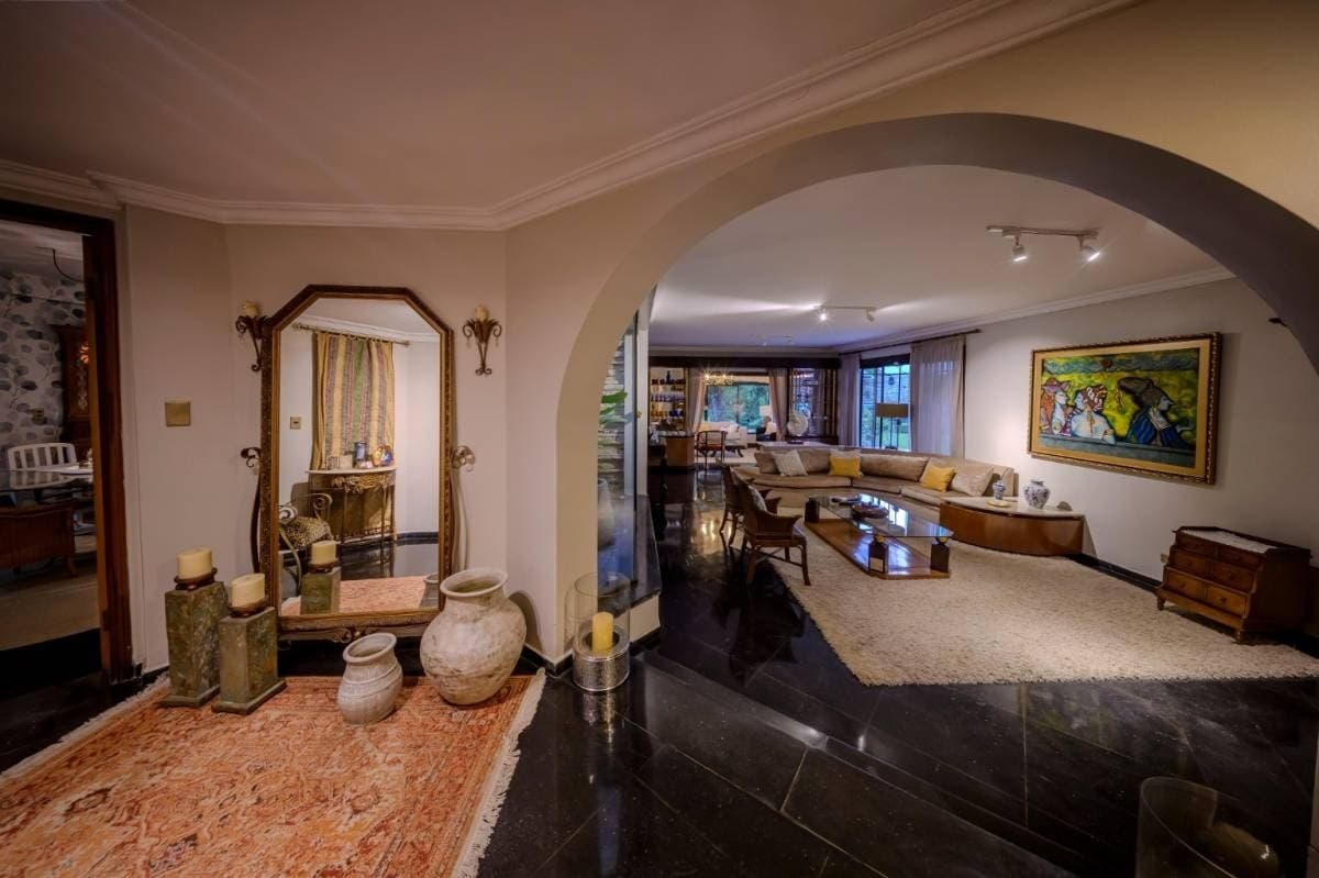 Residencia de Gran Porte en Alquiler: Espacios Amplios y Confort Total — foto 4