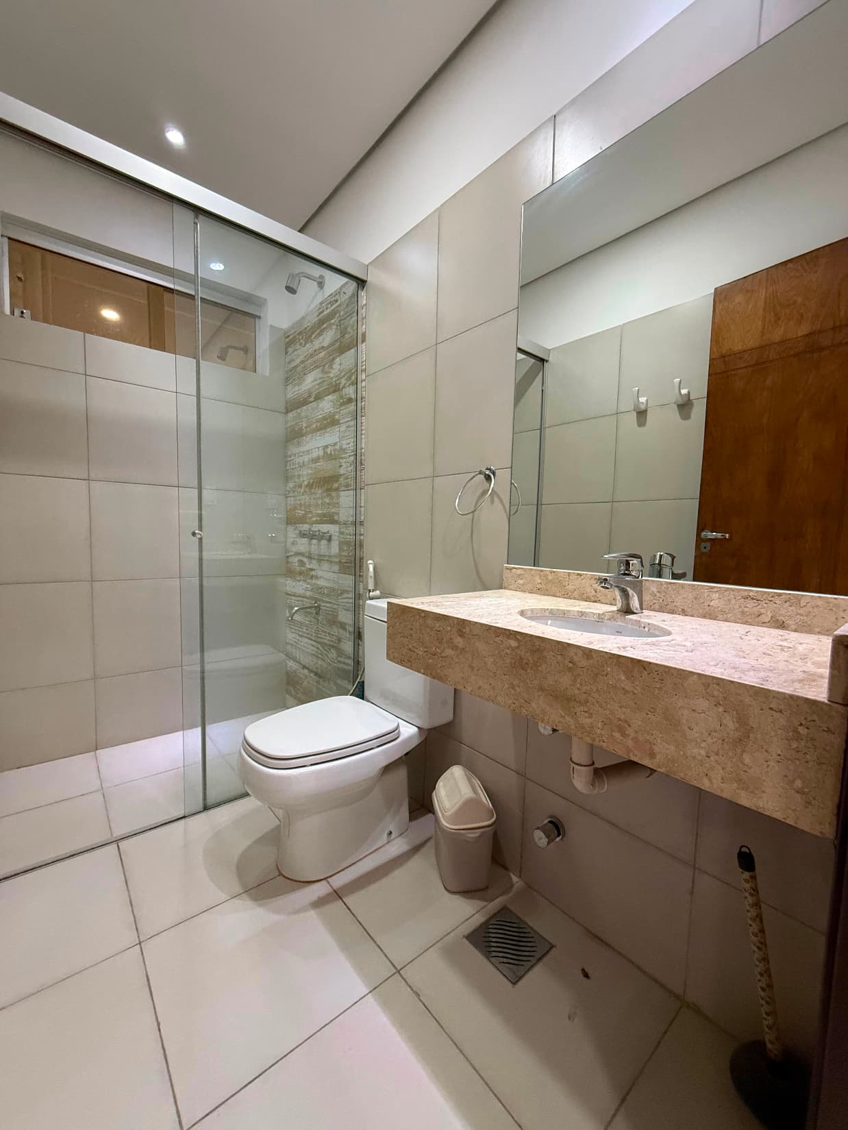 Villamorra en alquiler departamento de 2 dormitorios amoblado — foto 4