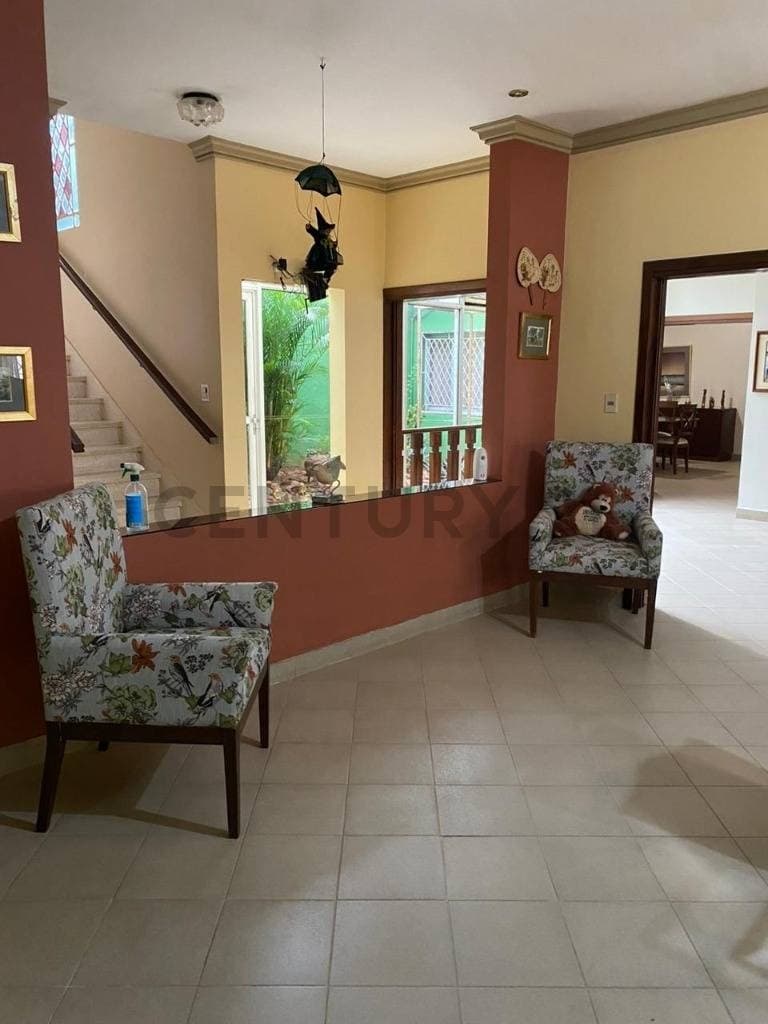 En venta una majestuosa residencia en el barrio Mcal López — foto 5