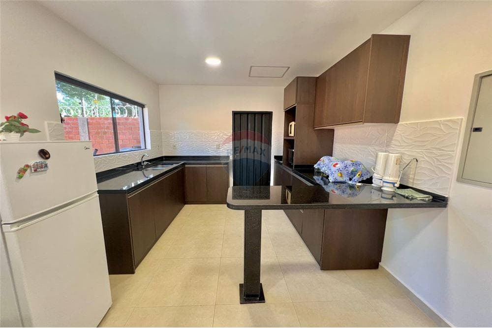 Hermosa casa en San Lorenzo b° sagrada familia, foto 5