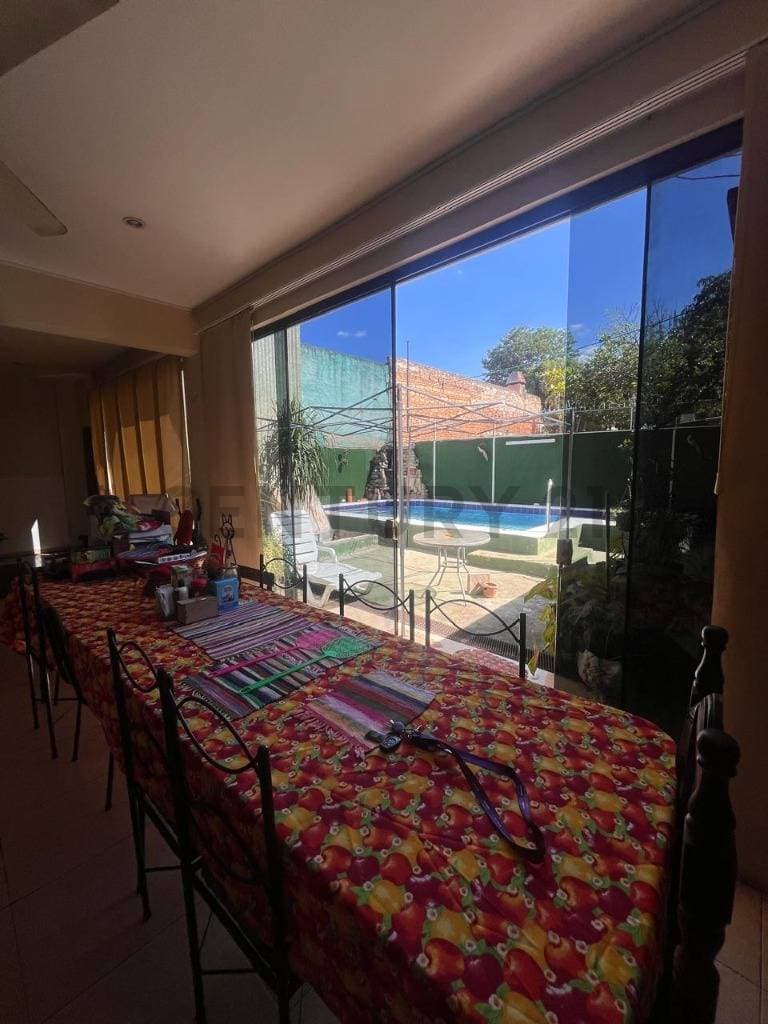 Residencia familiar con excelente ubicación en Loma Pyta, foto 4