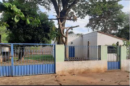 OPORTUNIDAD | Casa con amplio terreno en Luque - Segundo Barrio