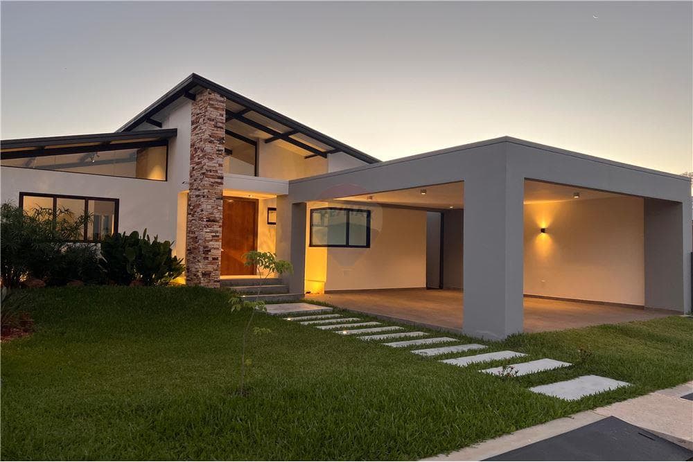 EN VENTA Residencias de Lujo en Surubi.i, foto 1