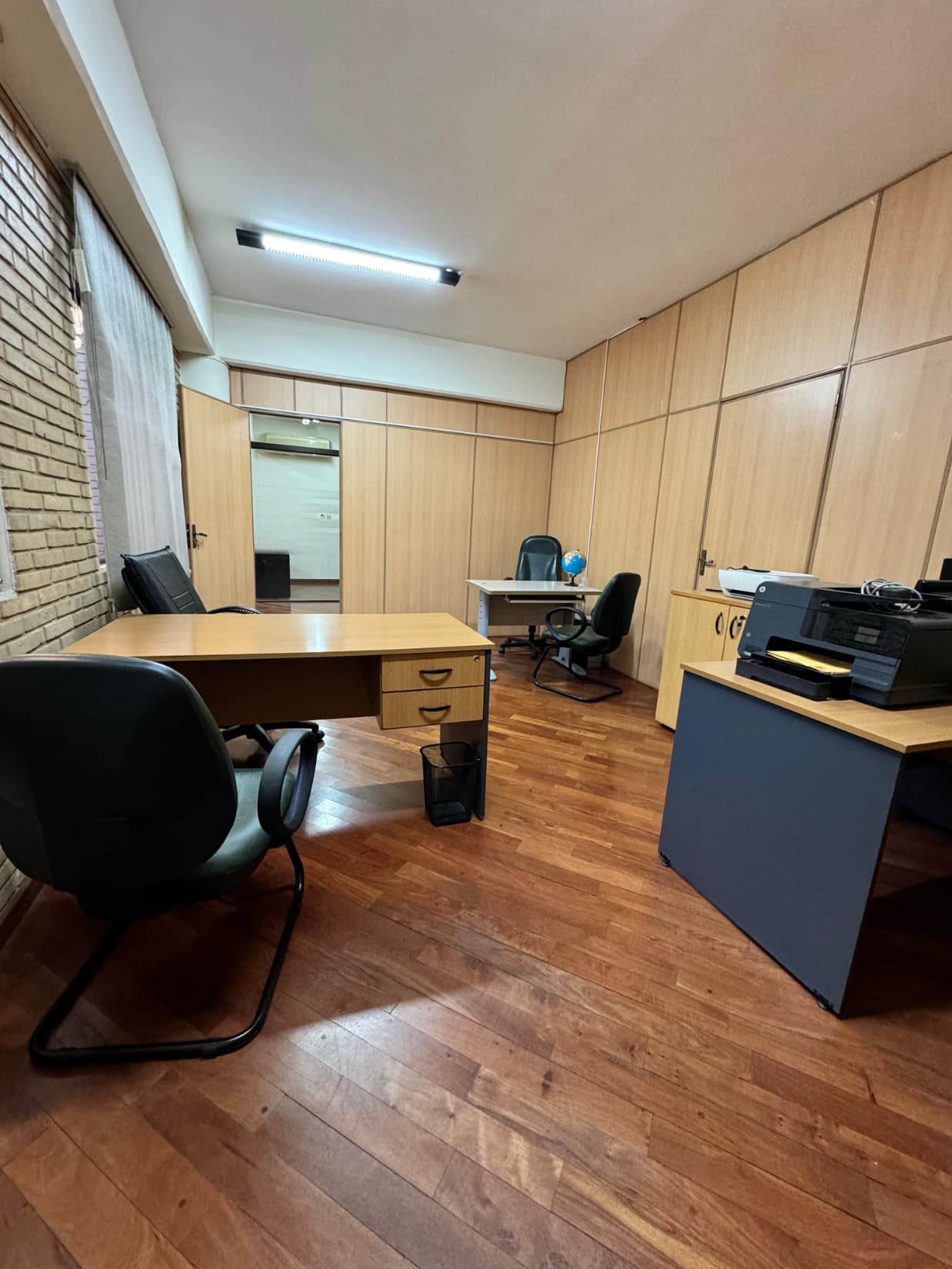 En alquiler oficina de 120m2 amoblado zona boggiani con cochera*, foto 4