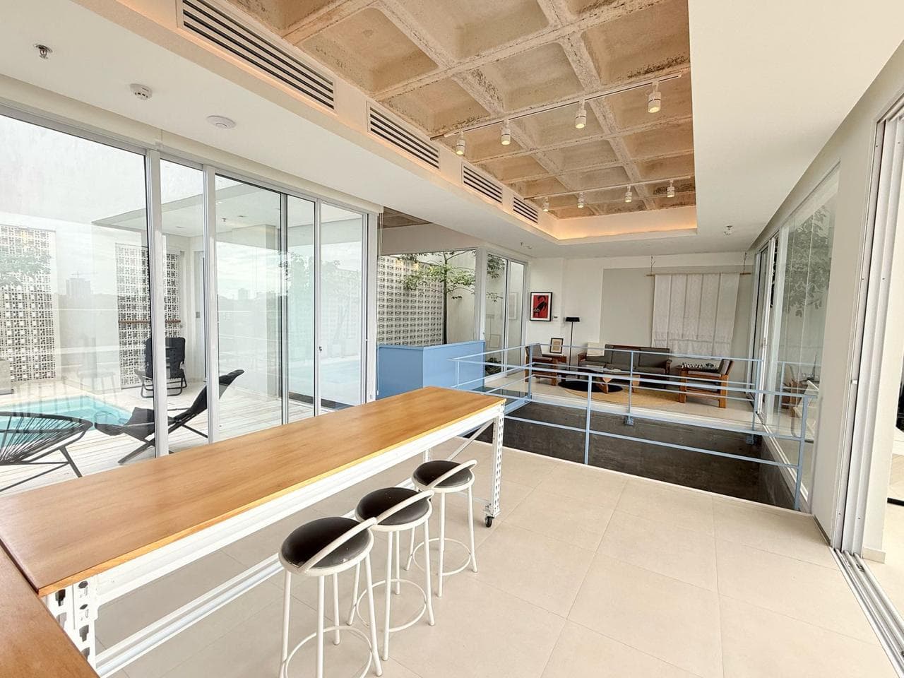 Imponente Penthouse De Diseño En Pleno Villa Morra — foto 2