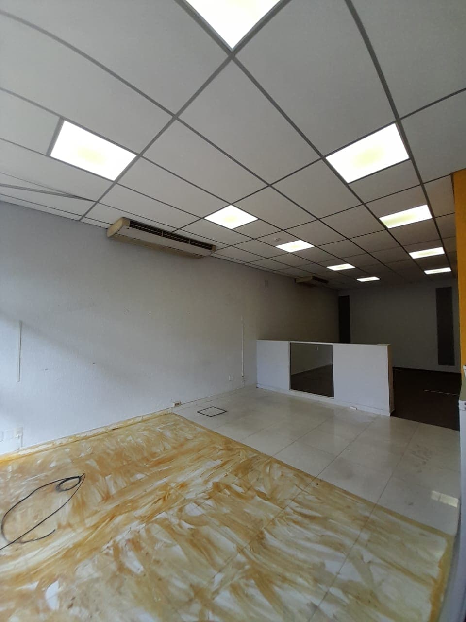 Salon comercial en asuncion barrio Villa Morra. Cod. 059 — foto 5