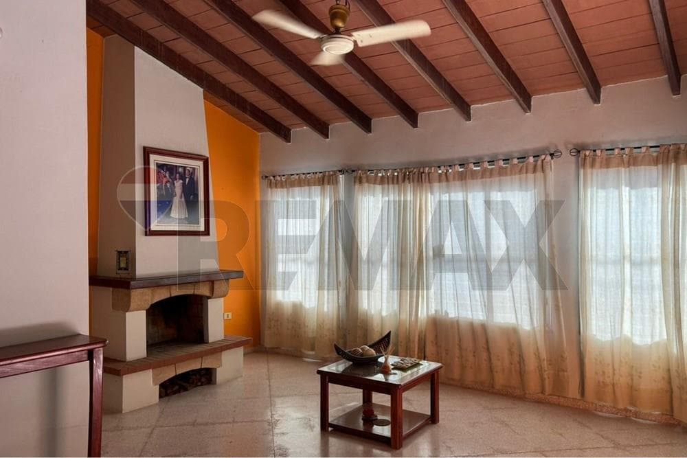 Amplia Casa en Barrio Jara, Asunción, foto 4