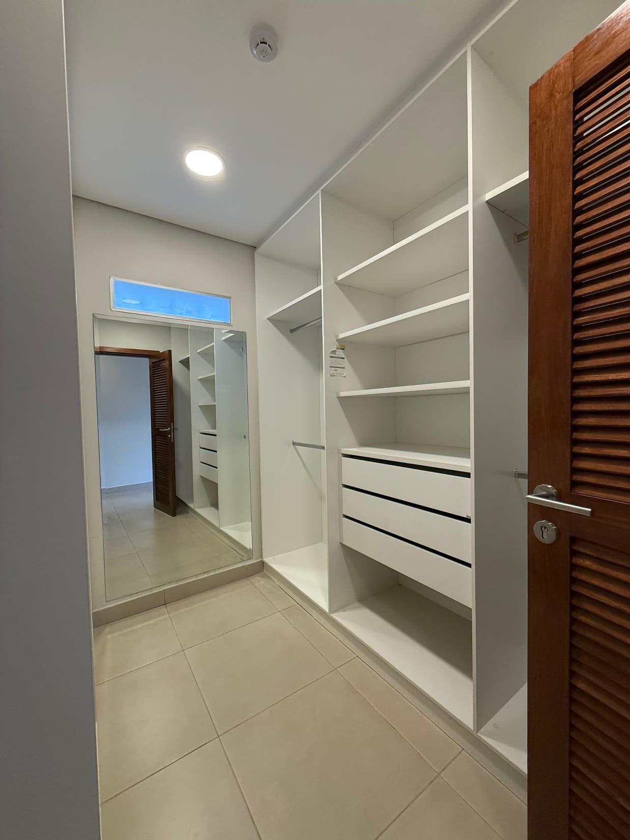 Barrio Herrera en alquiler amplio departamento de 3 dormitorios — foto 4