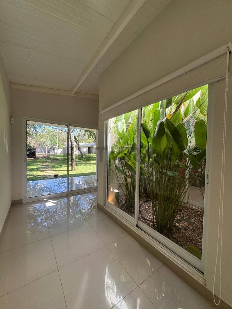 Casa en venta en San Bernardino – 5 dormitorios, foto 2