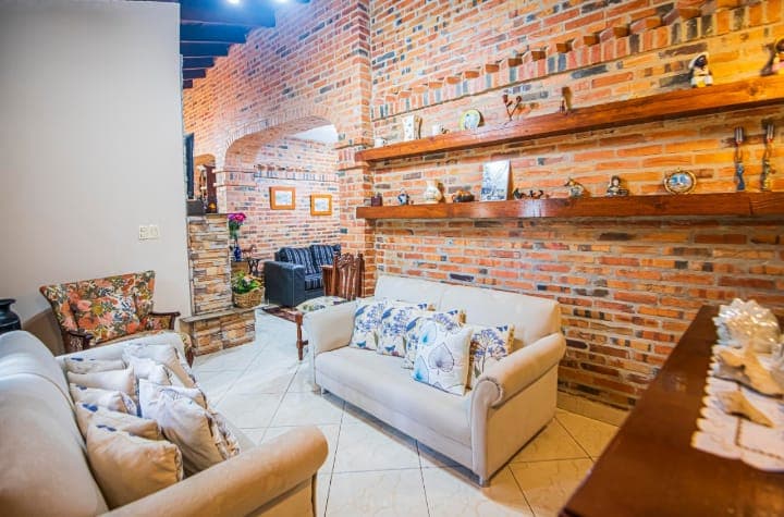Casa en Lambaré sobre carretera de lópez, foto 4