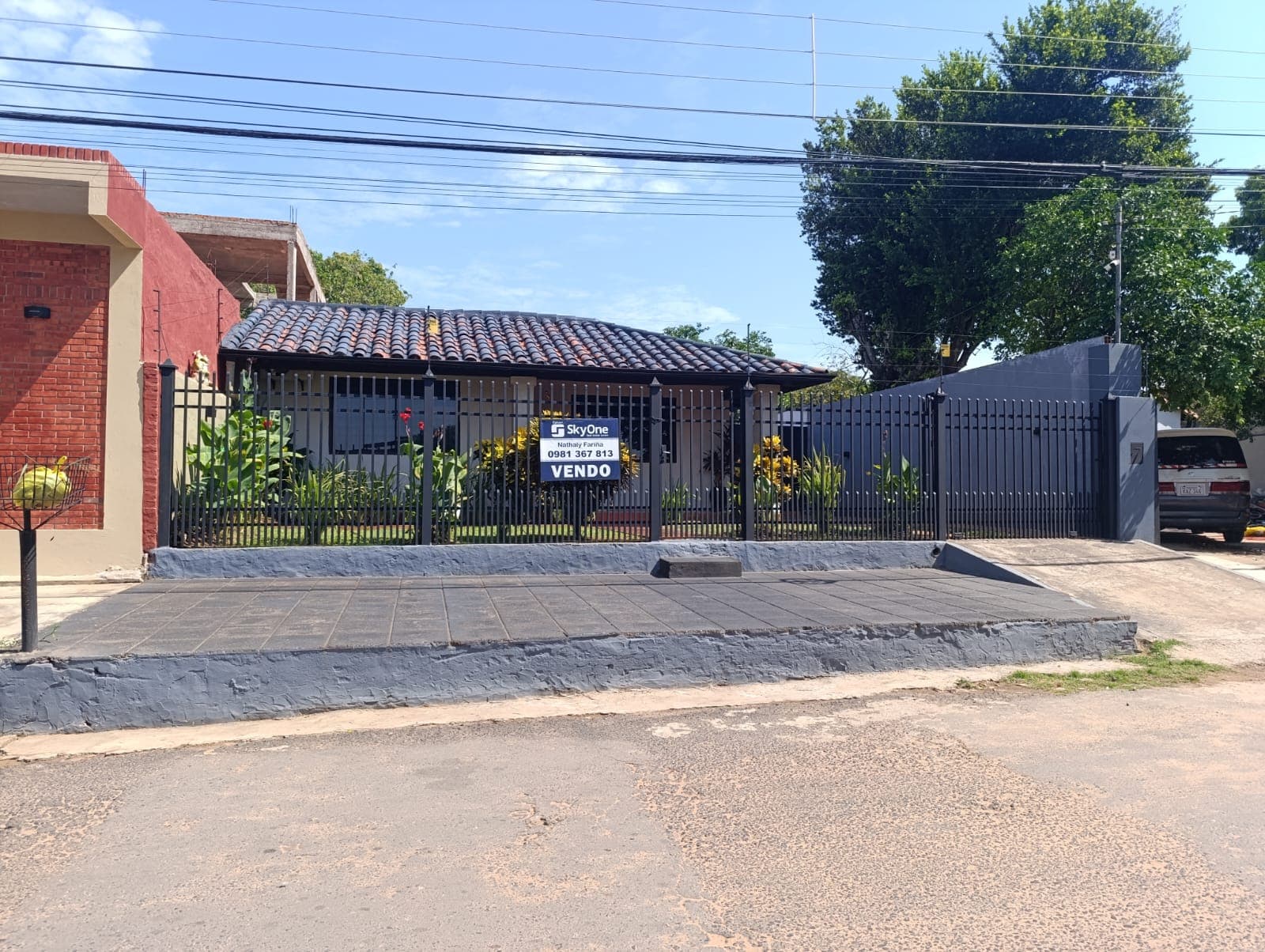 Vendo casa en Mariano Roque Alonso zona aeropuerto