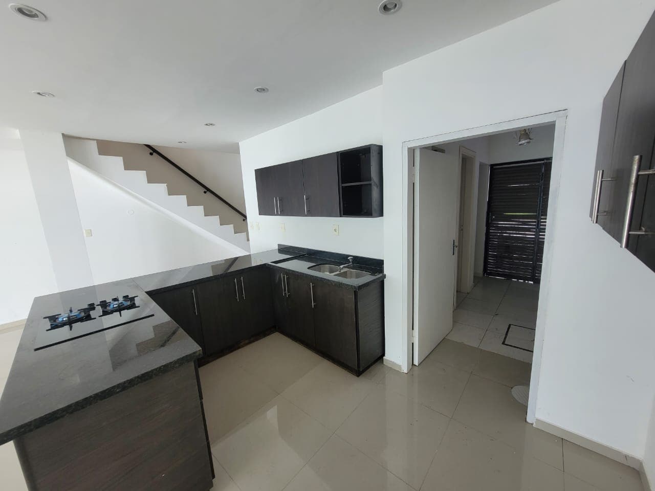 Duplex en alquiler– zona rakiura, Luque, foto 4