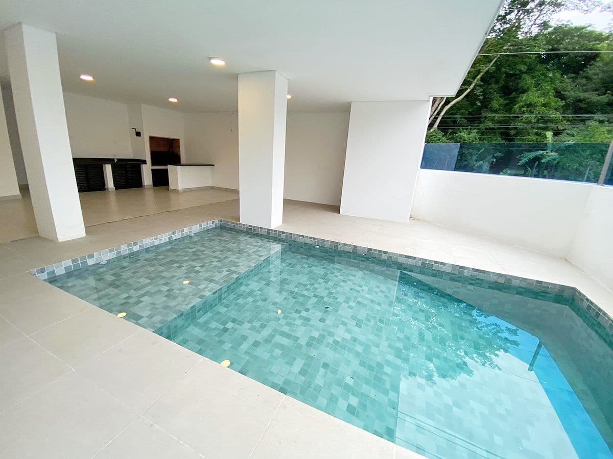 ¡INVERSIÓN INTELIGENTE! Exclusivo Departamento en Remate en Lambaré – ¡Precio Irresistible y Potencial de Valorización! — foto principal