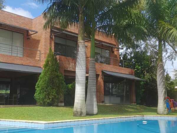 Casa en venta en surubii de 4 habitaciones