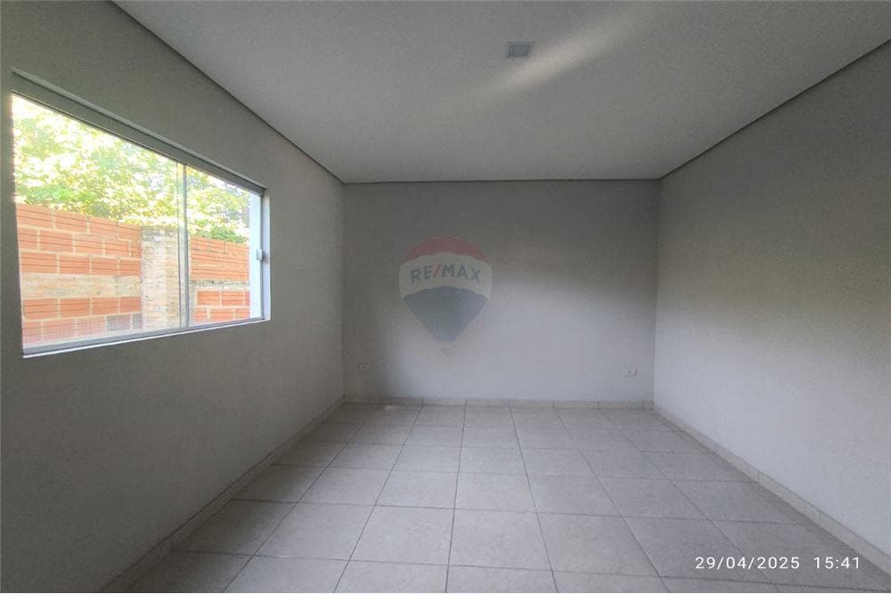Casa en condominio seguro, isla bogado Luque, foto 5