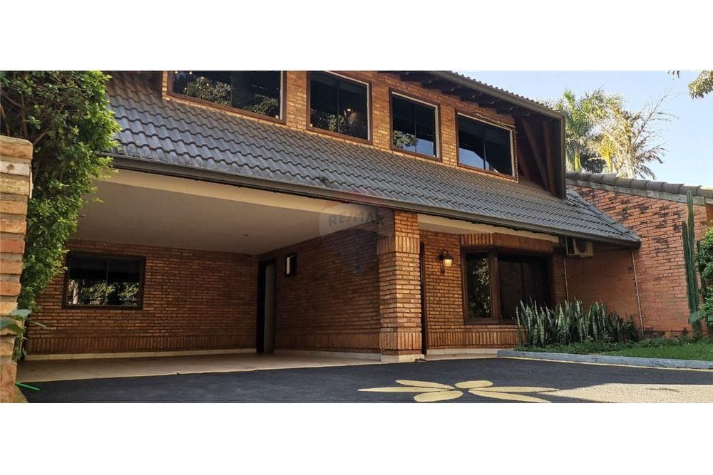 Hermosa residencia en alquiler