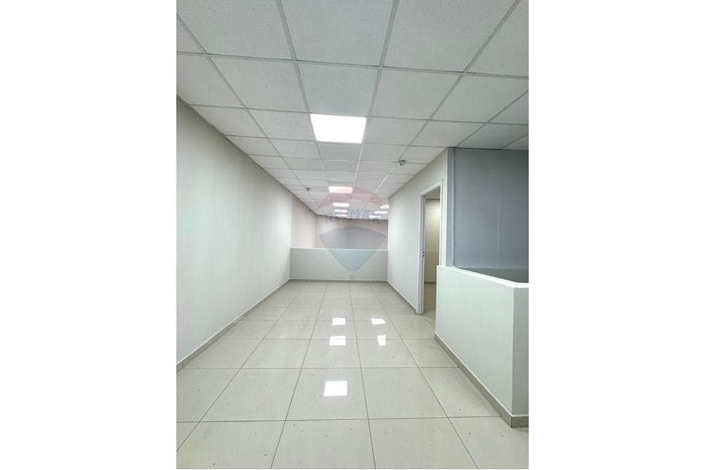 Local Comercial - Alquiler - Paraguay Central Luque, foto 5
