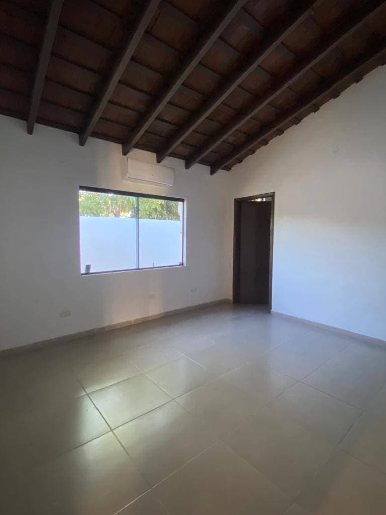 Casa - Luque zona conmebol, foto 3