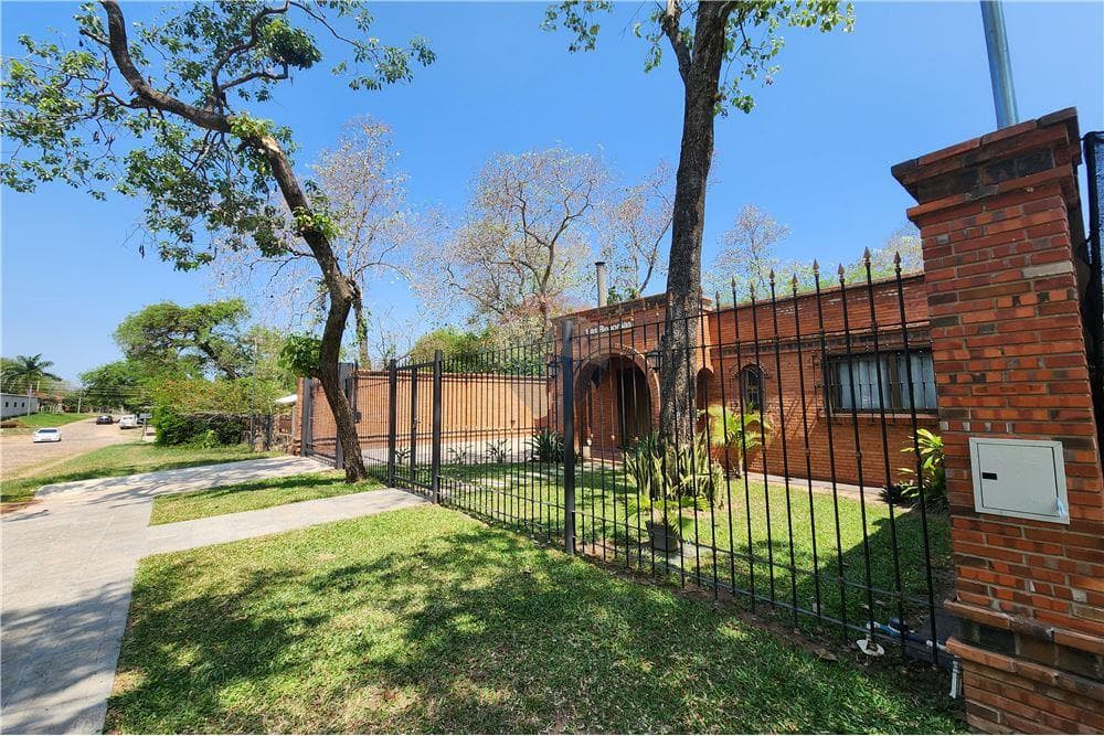 Casa - Alquiler - San Bernardino, Paraguayv, foto 2