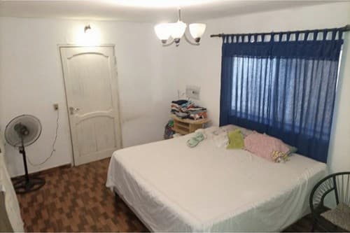 Casa-Venta-Los Pinos entre Brasil y EE.UU, Laurelty, Luque, Central, foto 2