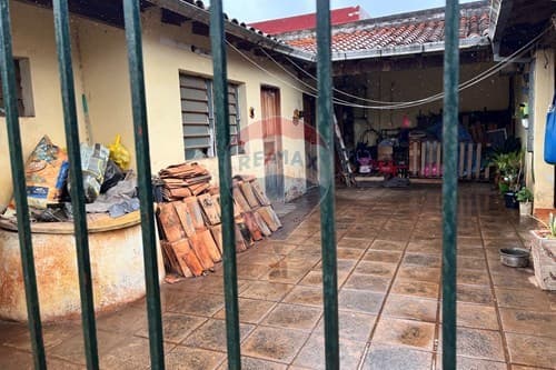 Casa-Venta-PY Central Luque Camboriu esquina Comuneros Zona Hipermercado Luisito, foto 5