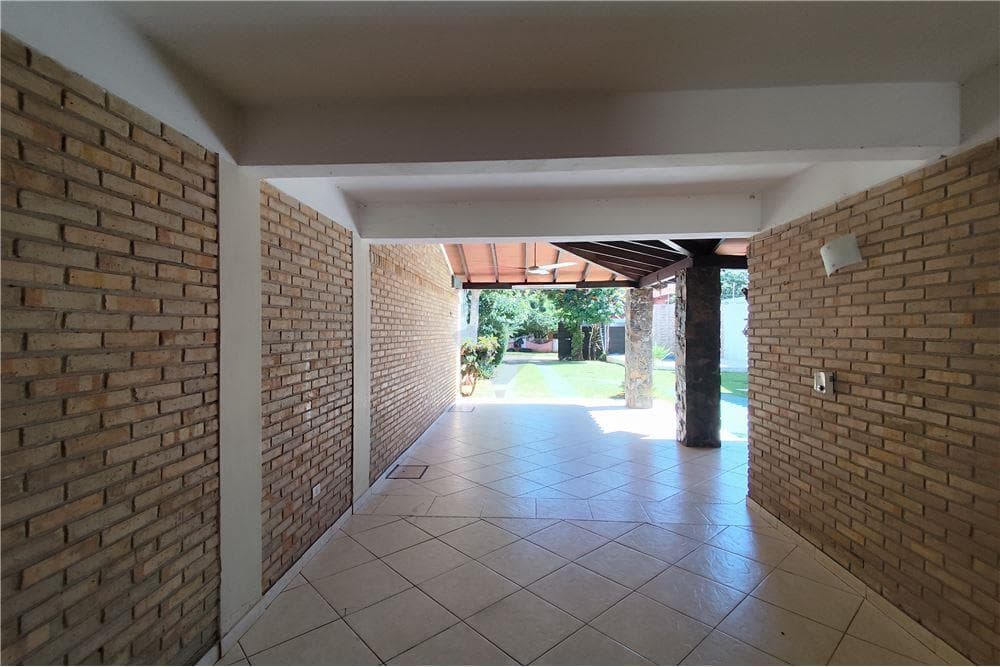 Hermosa residencia en Luque zona plaza madero — foto 5