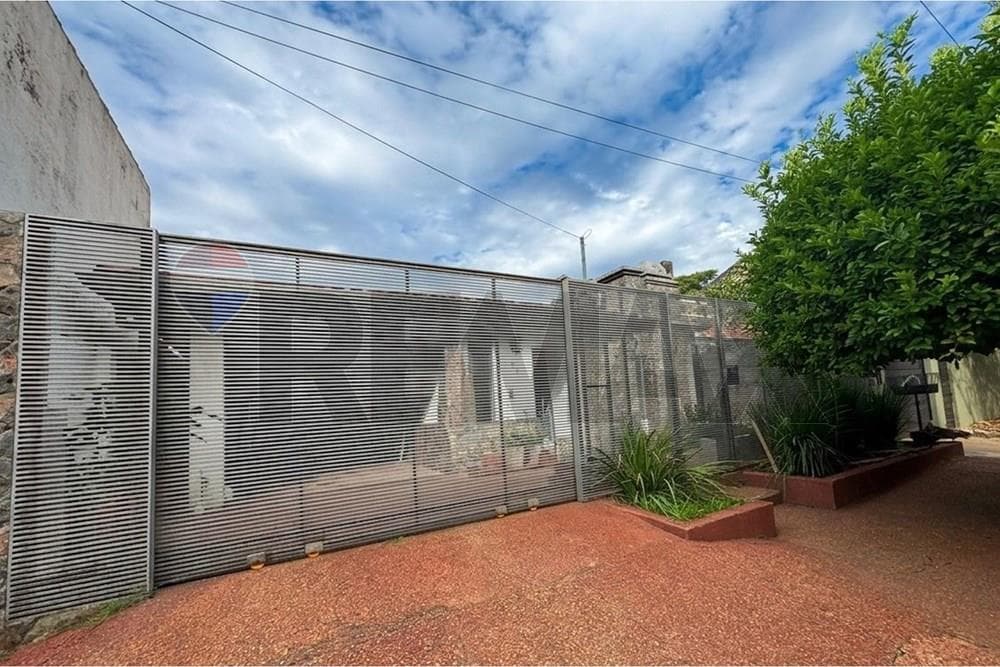 Casa en mburucuya - Asunción180
