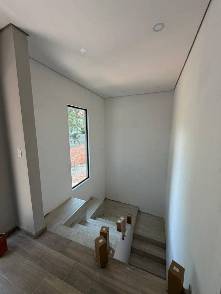 Residencia a estrenar de 3 dormitorios en suite, barrio mburucuya, foto 3