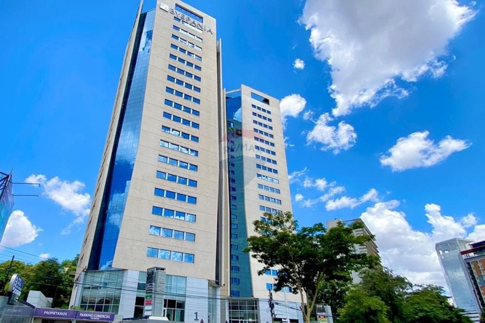 Alquilo oficina en world trade center piso 19