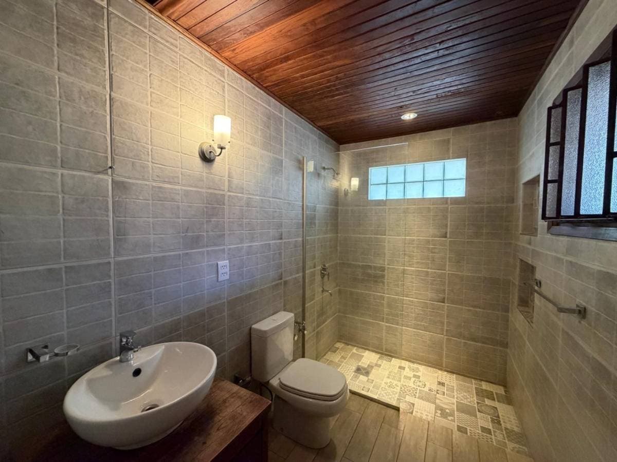 De casa en barrio mburucuyá — foto 5