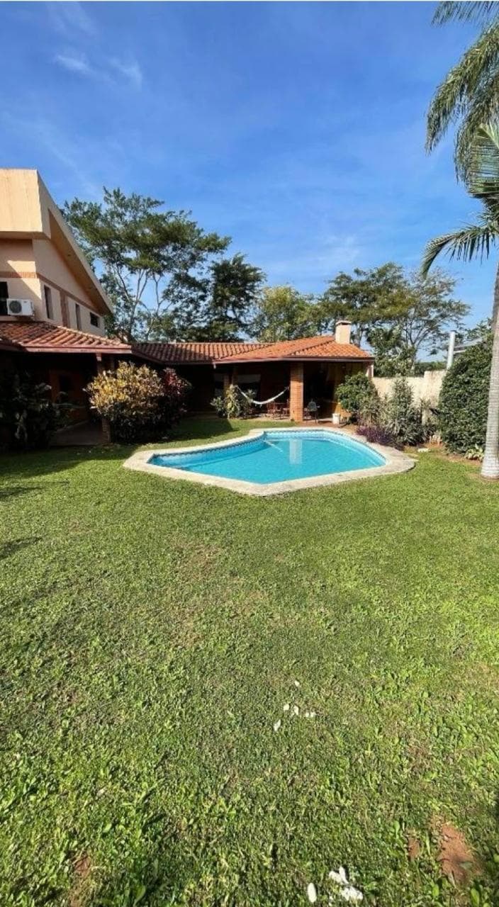 En Venta Amplia Casa En Barrio Felicidad De Lambaré V225, foto 2