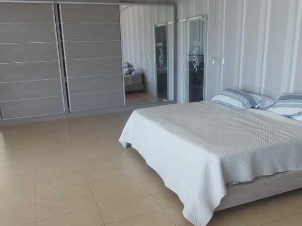 Lujosa y amplia residencia semi amoblada — foto 5