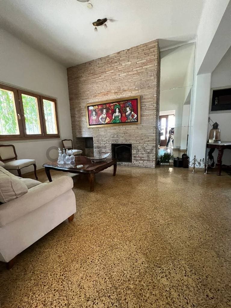 Amplia residencia ubicada estratégicamente sobre juan de salazar, foto 4