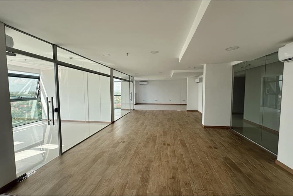 Piso completo para oficina en el edificio trading park — foto 2