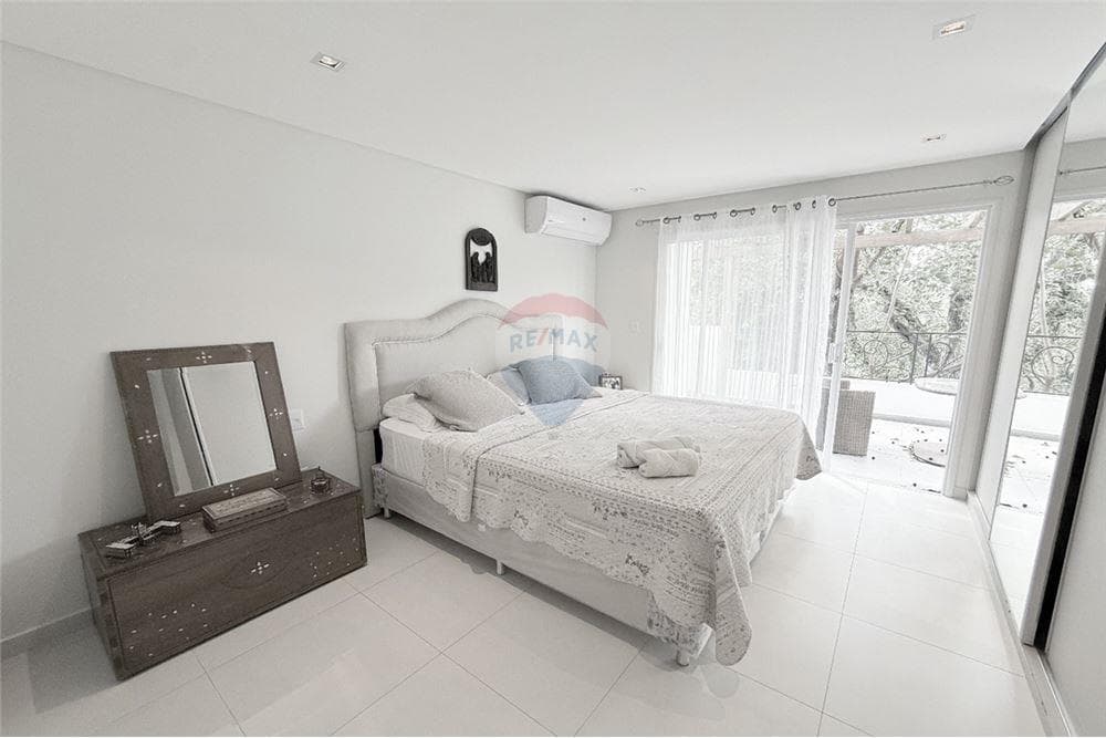 Residencia - Alquiler - San Bernardino, Paraguay, foto 3