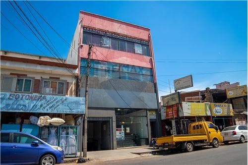 Salon comercial - alquiler - mercado San Lorenzo