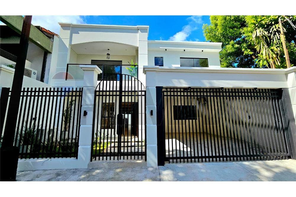 Exclusiva residencia barrio cerrrado aranjuez – san vicente