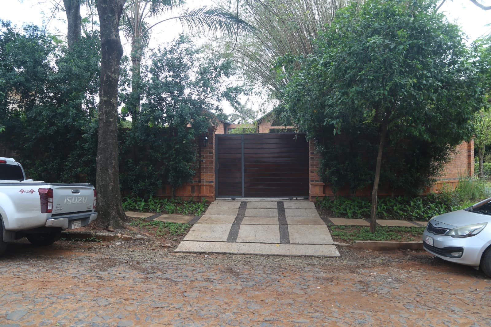 Residencia Premium En Asunción — Elegancia, Amplitud Y Diseño Exclusivo — foto 5