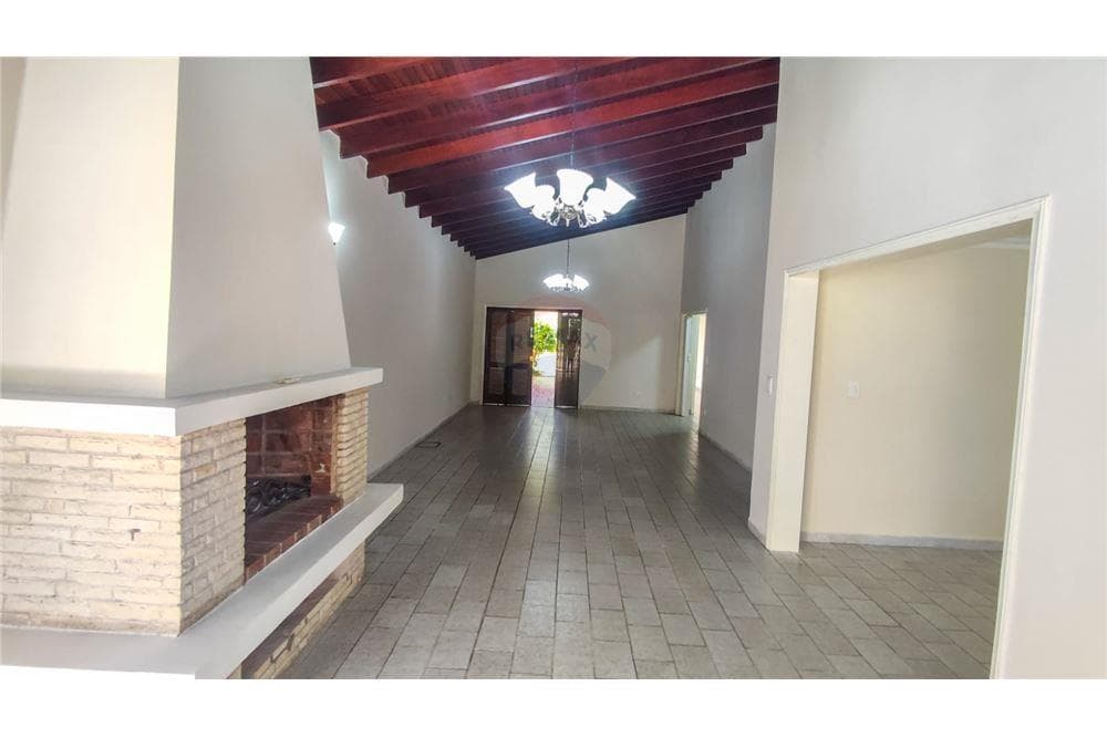 Amplia casa en barrio Herrera, foto 2